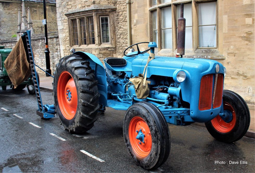 Vintage-Tractor2