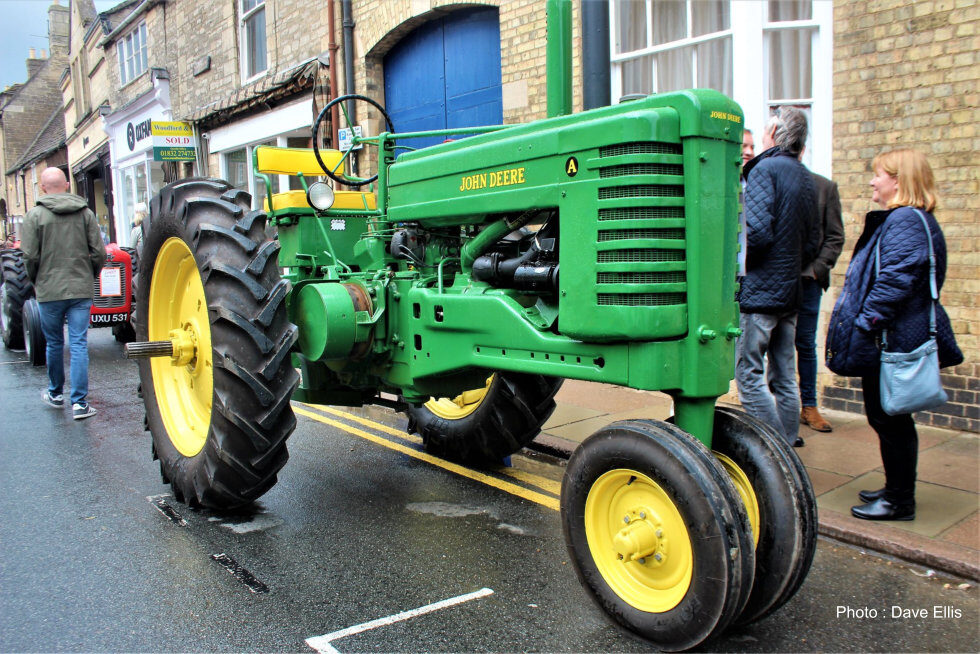 Vintage-Tractor9